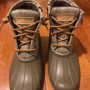 (Never worn before) Sperry Duck/Rain Boots